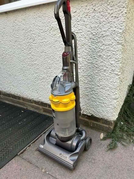 Photo of free Dyson vacuum cleaner (The Highlands TN39) #1
