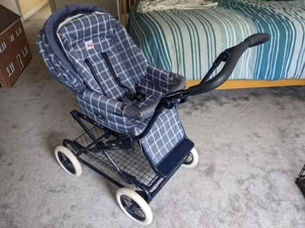 Photo of free Britax Pushchair converts to Pram (Ditchling Common BN6) #2