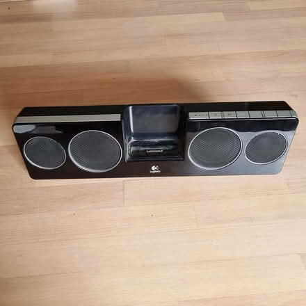 Photo of free Logitech Pure-Fi Anywhere 2 Speaker dock (Beaconsfield HP9) #1