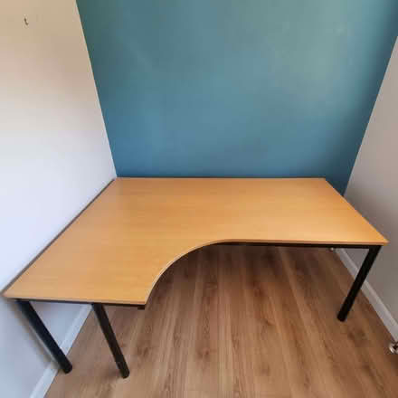 Photo of free Large office desk (Beaconsfield HP9) #1