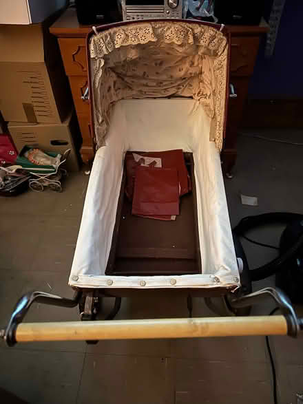 Photo of free Antique/vintage dolls pram (a project) (islington N1) #2