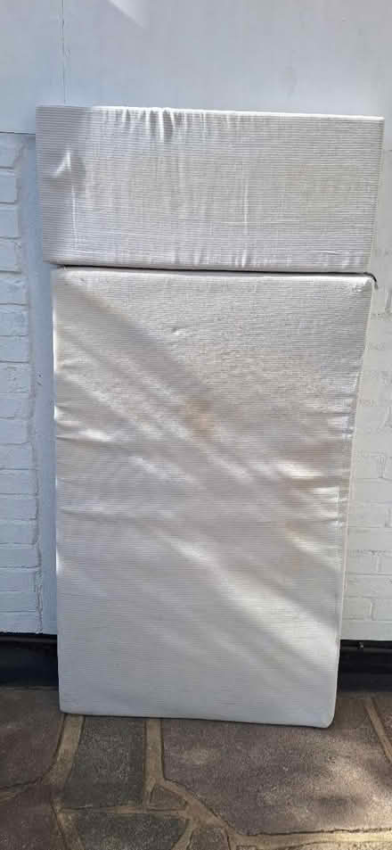 Photo of free Kids mattress (Lower Sydenham BR3) #1