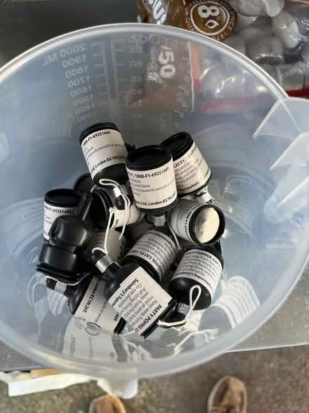 Photo of free Party Poppers (DE56 - Duffield) #1