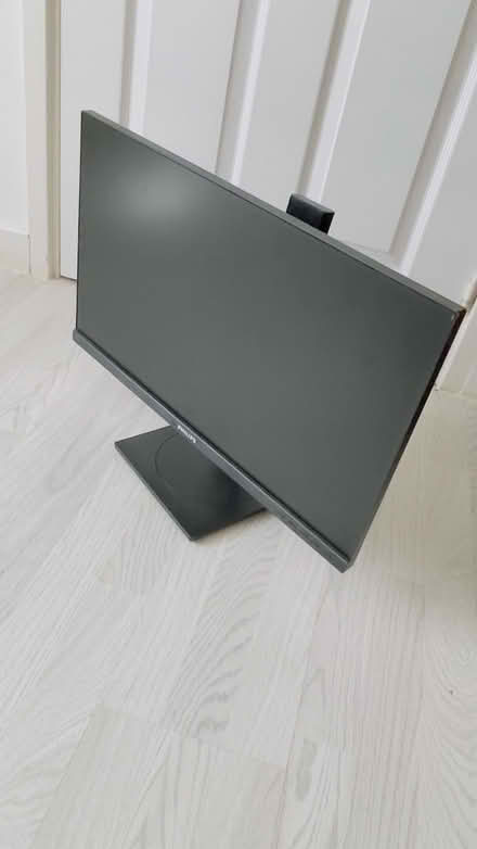 Photo of free Monitor (Broken screen) (Princess Drive L14) #2