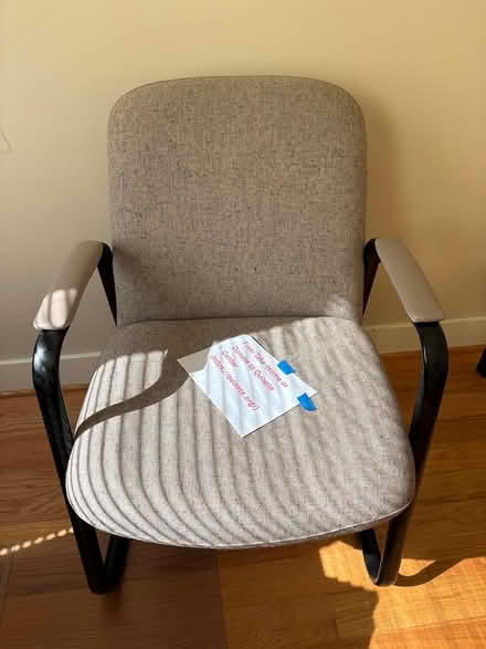 Photo of free Solid, comfortable work chair (Woodridge near Perry School) #1