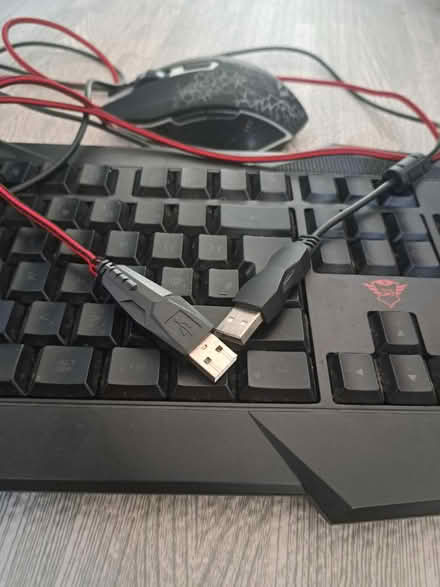 Photo of free Keyboard and Mouse (Stroud GL5) #2