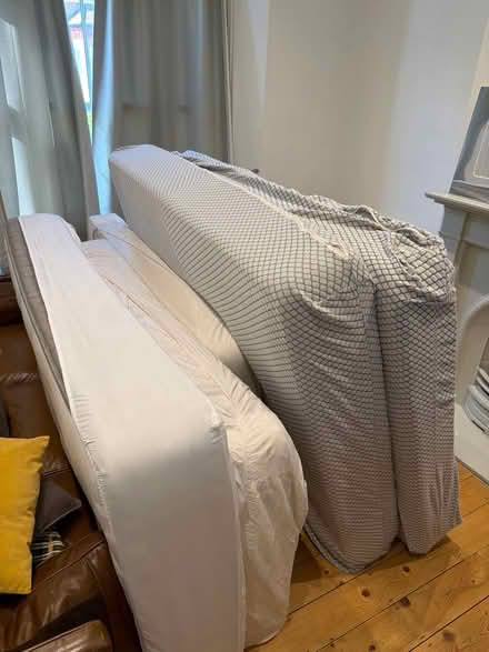 Photo of free 2 x single, 2 x double, 1 x 3/4 mattress all good condition (Tooting SW17) #1