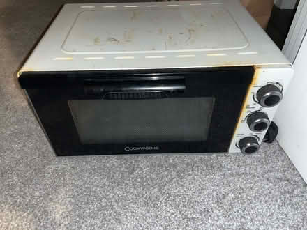Photo of free Broken timer toaster oven (Chiswick W4) #1