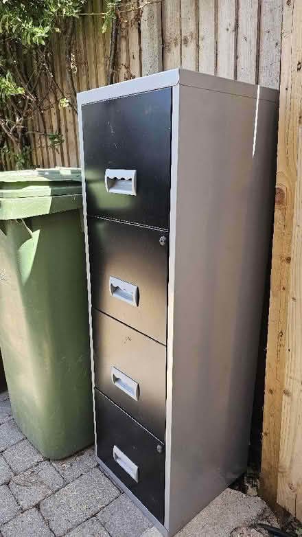 Photo of free 4-drawer filing cabinet, compact version (Townsend AL3) #1