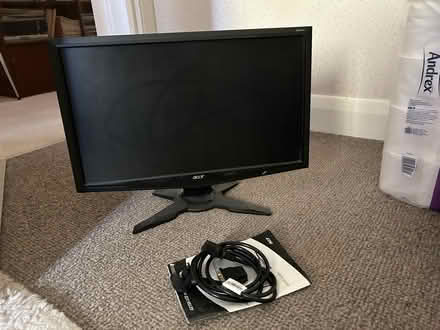 Photo of free Acer LCD Monitor (Carshalton SM5) #1