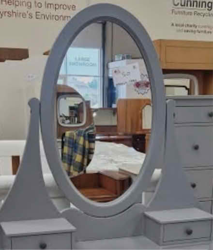 Photo of free Grey vanity mirror and stool (Heathway dagenham RM9) #2