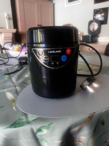 Photo of free Small electric rice cooker (Ashburton SE25) #1