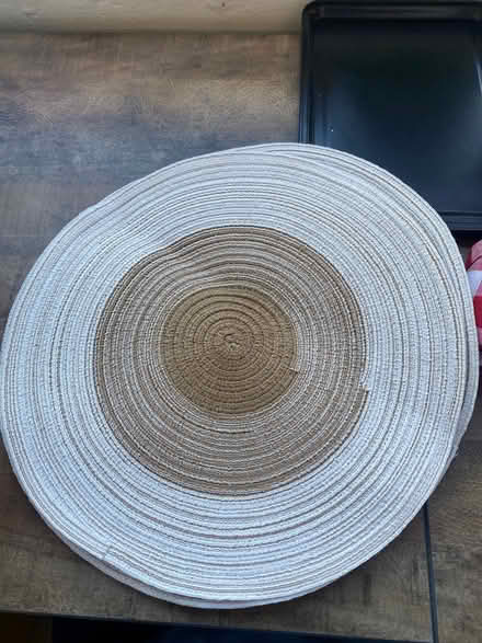 Photo of free 4 serving mats (Shoreditch EC2A) #1