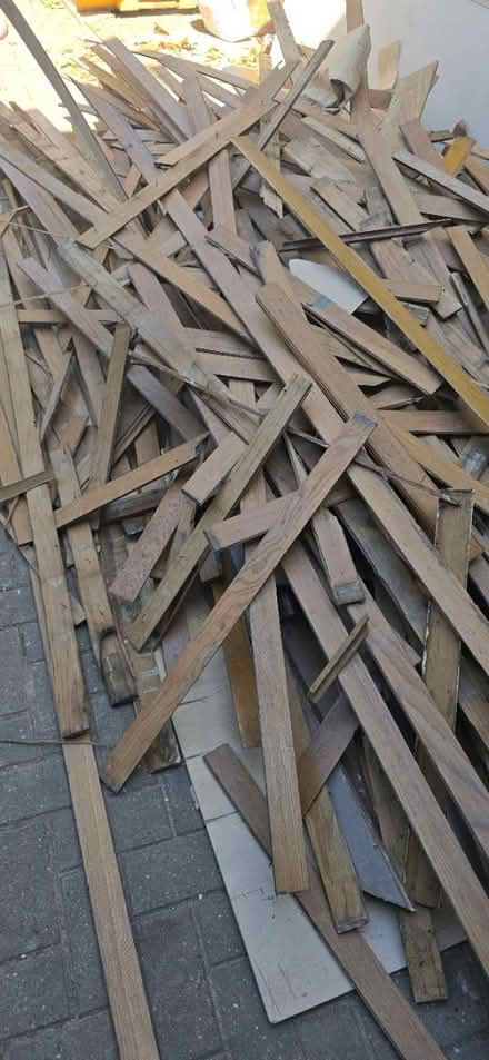 Photo of free Old oak wooden floor (Hook roundabout KT9) #3