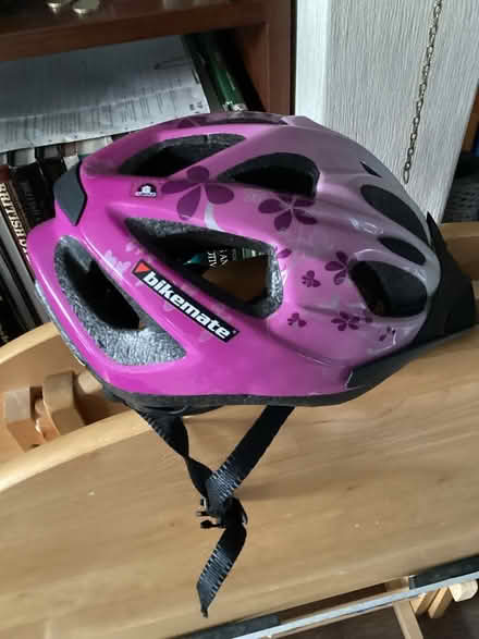 Photo of free Girls Cycle Helmet (LE2 Aylestone Leicester) #2