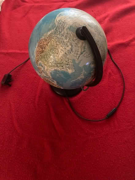 Photo of free Light up globe (Willingdon BN22) #2