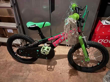 Photo of free Kids bike (5-7 year old perhaps) (Sutton Coldfield B73) #1