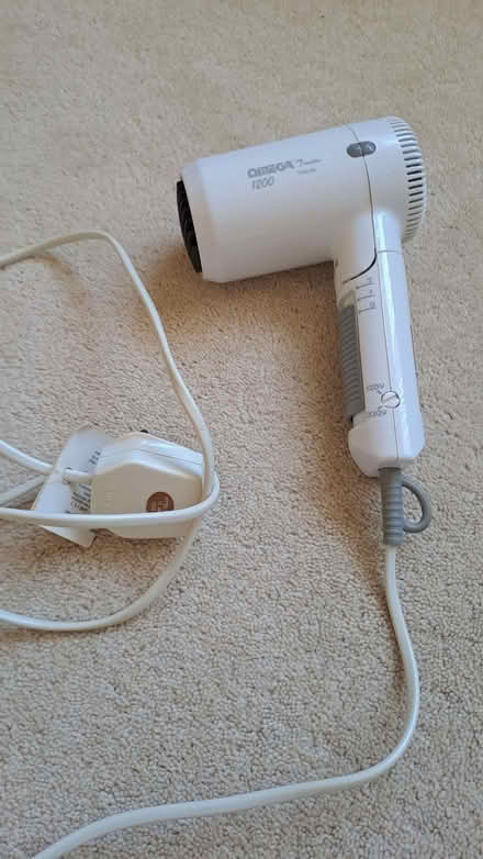 Photo of free Hairdryer (Sudbury CO10) #1