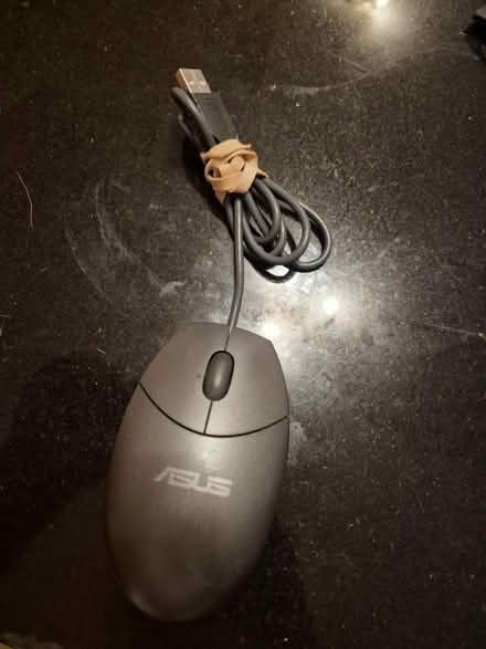 Photo of free Asus mouse (Sw1p 4bb) #1