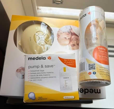 Photo of free Medela electric breast pump & accessories (Highbury N5) #1