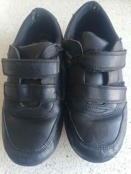 Photo of free Clarks school shoes size 1.5G (Crays Hill) #1