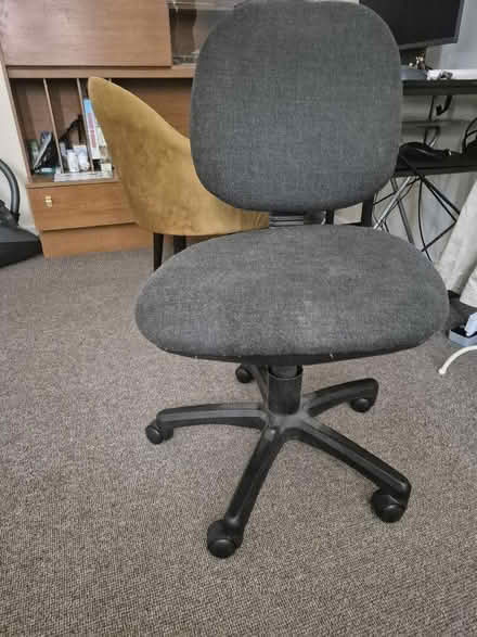Photo of Computer chair (Loughborough LE11) #1