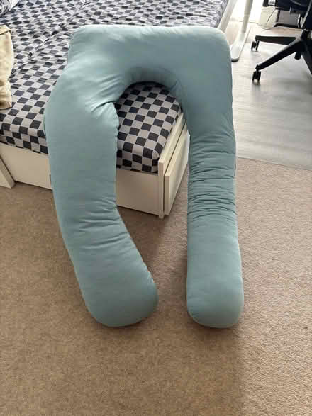 Photo of free Pregnancy pillow (Royal Leamington Spa CV31) #2