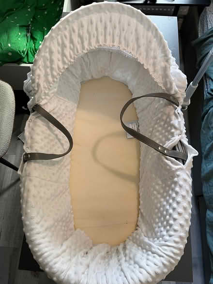 Photo of free Moses basket for baby (CH2 (Newton)) #2