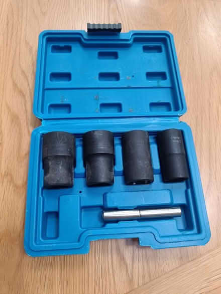 Photo of free Locking nut removal set (CM23) #1