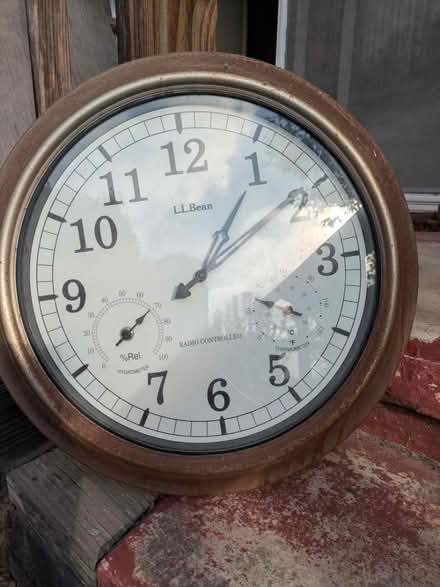 Photo of free Indoor/Outdoor Clock (El Cerrito Plaza) #1