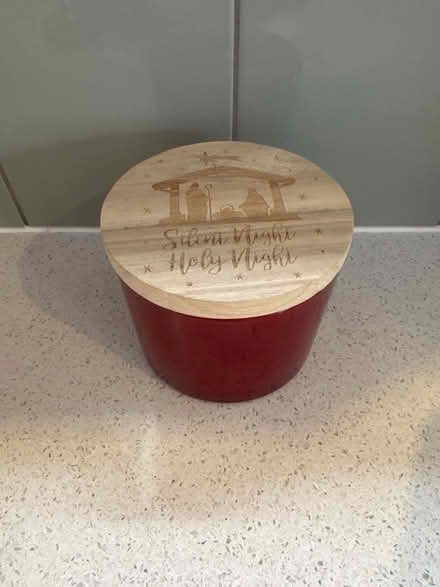 Photo of free Christmas pot red (Coalpit Heath BS36) #1