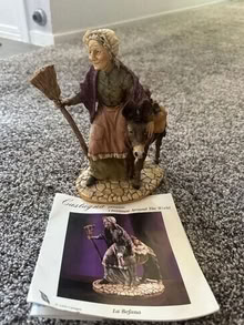 Photo of free La Befana Figure #3