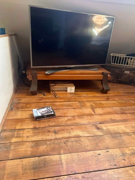 Photo of free LG TV good working order 36 inch with remote (Henley-on-Thames RG9) #3