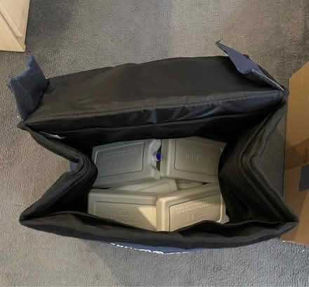 Photo of free Amazon insulated bag + ice packs (E10) #1