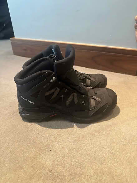 Photo of free Hiking boots (Kew Bridge) #1