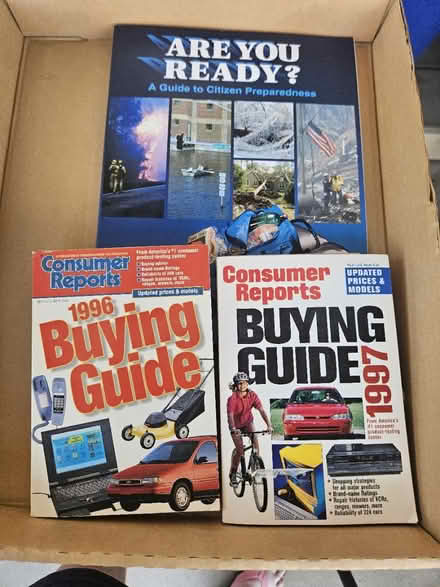 Photo of free Old books and magazines (Sevenhills) #3