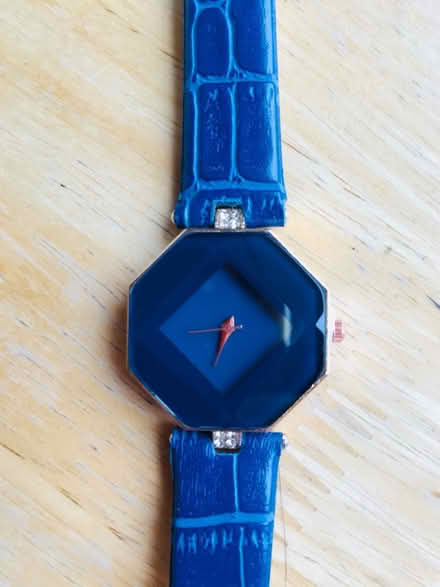 Photo of free Women’s watch (Upper East Side) #2