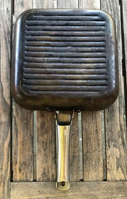 Photo of free Square griddle frying pan (Marton) #2