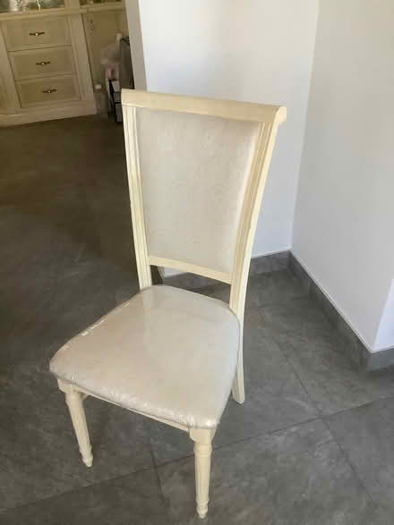 Photo of free Dining table and chairs (N12) #1