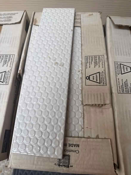 Photo of free Imola tiles full of life 9 boxes (Aurora) #2