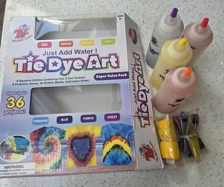Photo of free Tie dye art set (Frimley) #1