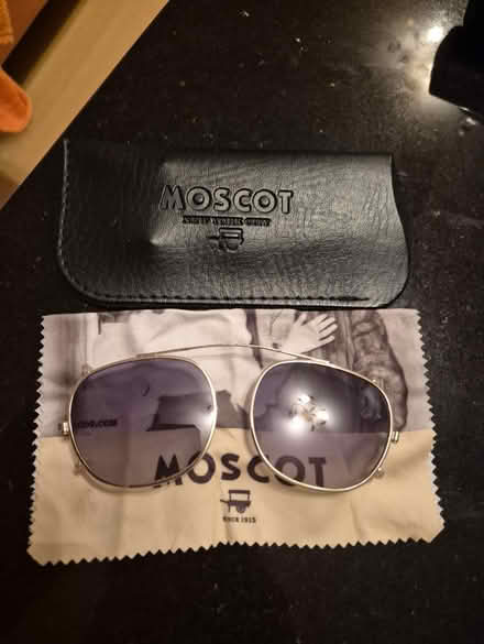 Photo of free Moscot sunglasses clip on (Sw1p 4bb) #1