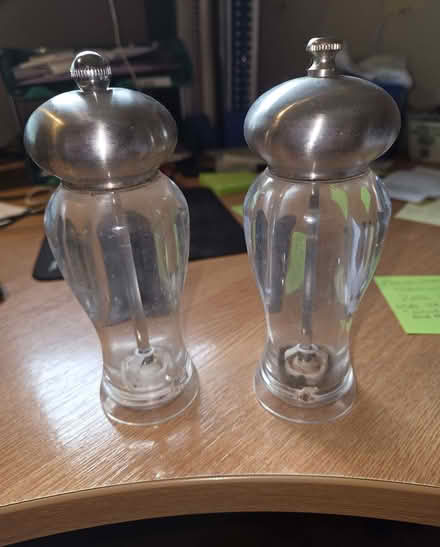 Photo of free Salt and Pepper Grinders (Kings Meaburn CA10) #1