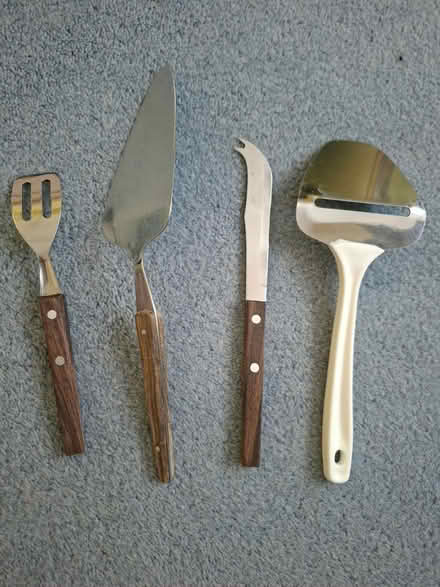 Photo of free Kitchen utensils (Welling DA16) #2