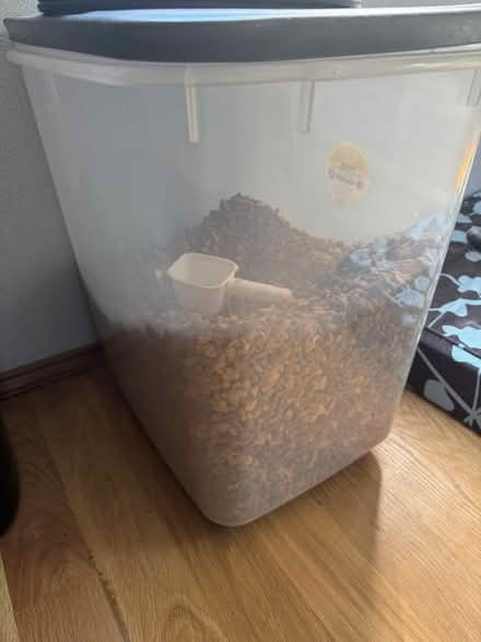 Photo of free Purina 7+ dog food (Echo Lake) #1