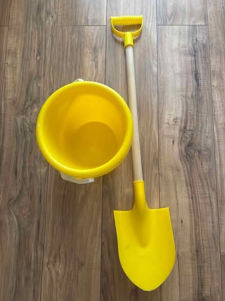 Photo of free Bucket and spade (Stonebridge NW10) #1