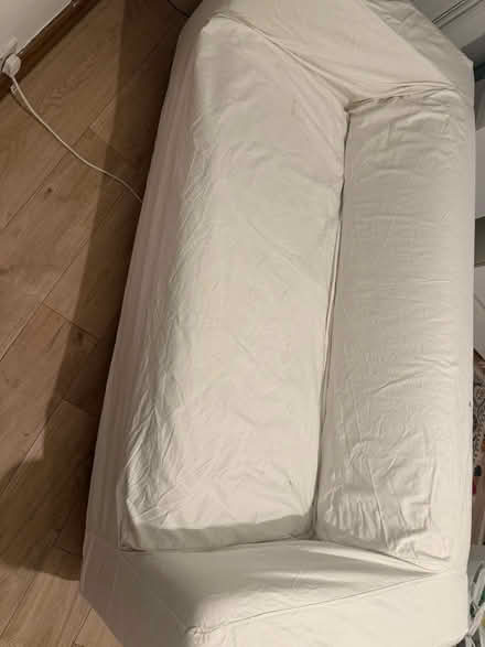 Photo of White sofa (Se15) #2