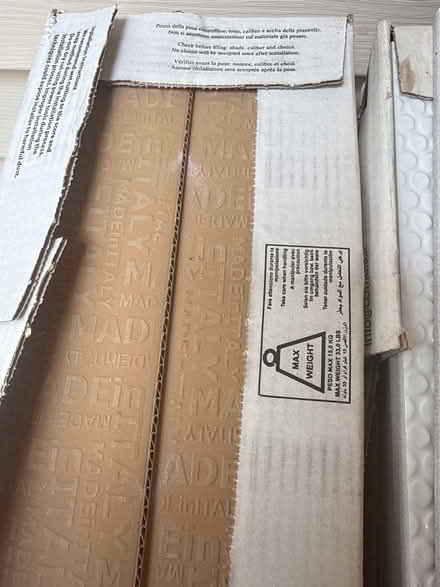 Photo of free Imola tiles full of life 9 boxes (Aurora) #4