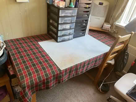 Photo of free Large oak table 6-8 settings (Plymouth PL5) #1