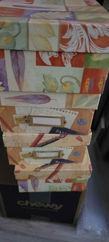 Photo of free 4 photo boxes (Woodridge) #1